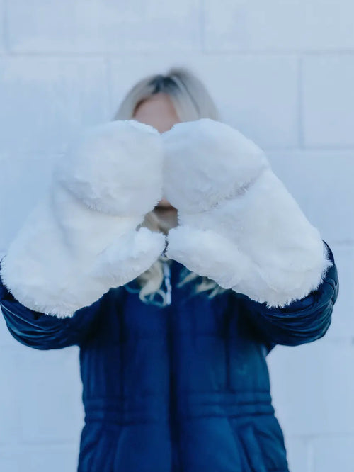 Faux fur mittens various colors